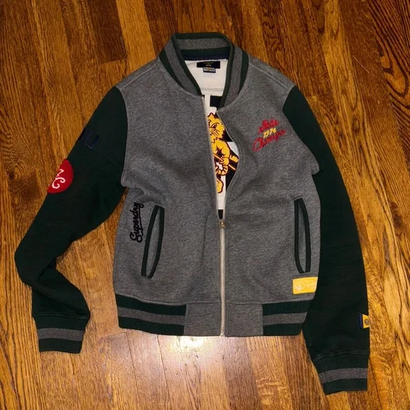 Superdry varsity boys Gray Green Jacket embroidered US 6 M Small - Picture 3 of 11